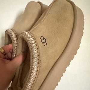 Ugg Tazz Sand Platform Tasman Slipper Shoe Women Size US 9 Authentic! Perfect !